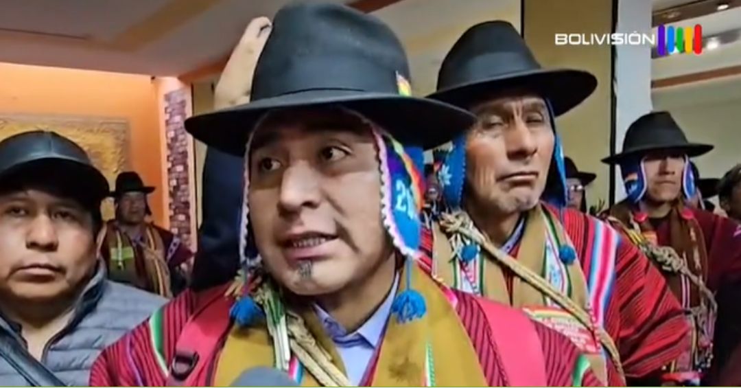 Pobladores toman la Alcaldía de Viacha