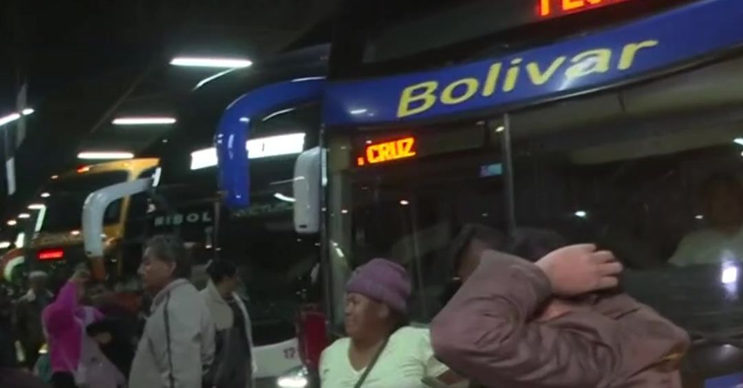 Levantan el bloqueo de transporte en Cochabamba