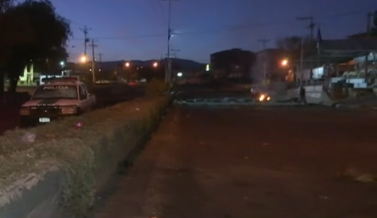 Bloqueo en puente Huayllani persiste; El gobernador pide una